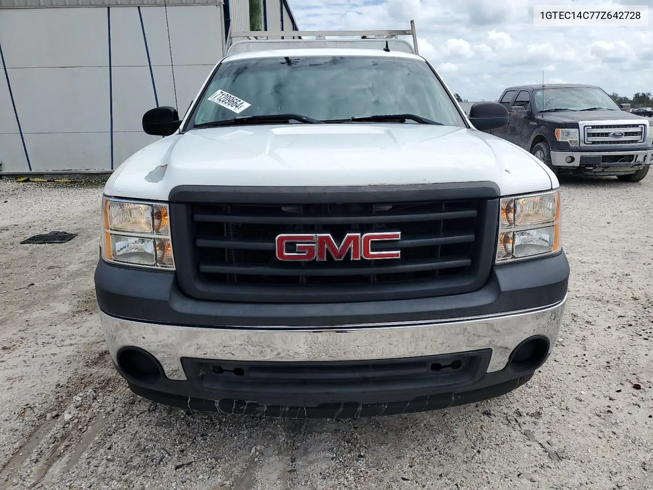 2007 GMC New Sierra C1500 VIN: 1GTEC14C77Z642728 Lot: 71209664