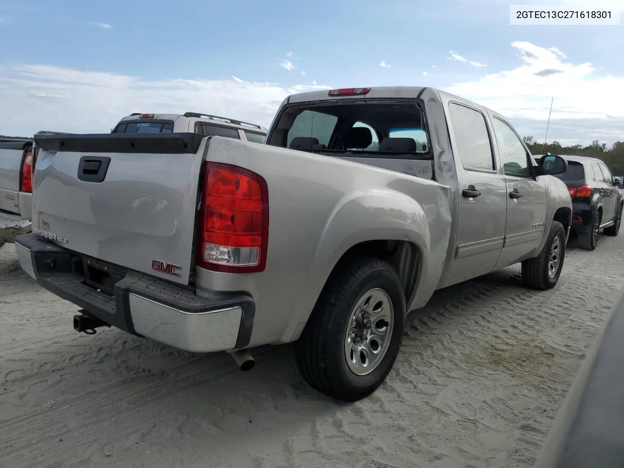 2007 GMC New Sierra C1500 VIN: 2GTEC13C271618301 Lot: 74421704