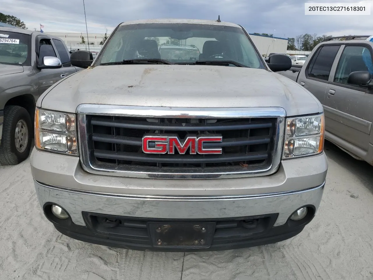 2007 GMC New Sierra C1500 VIN: 2GTEC13C271618301 Lot: 74421704