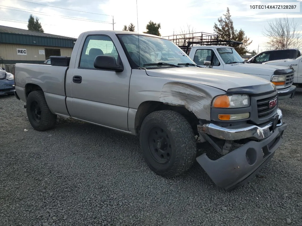 2007 GMC New Sierra C1500 Classic VIN: 1GTEC14X47Z128287 Lot: 75410074