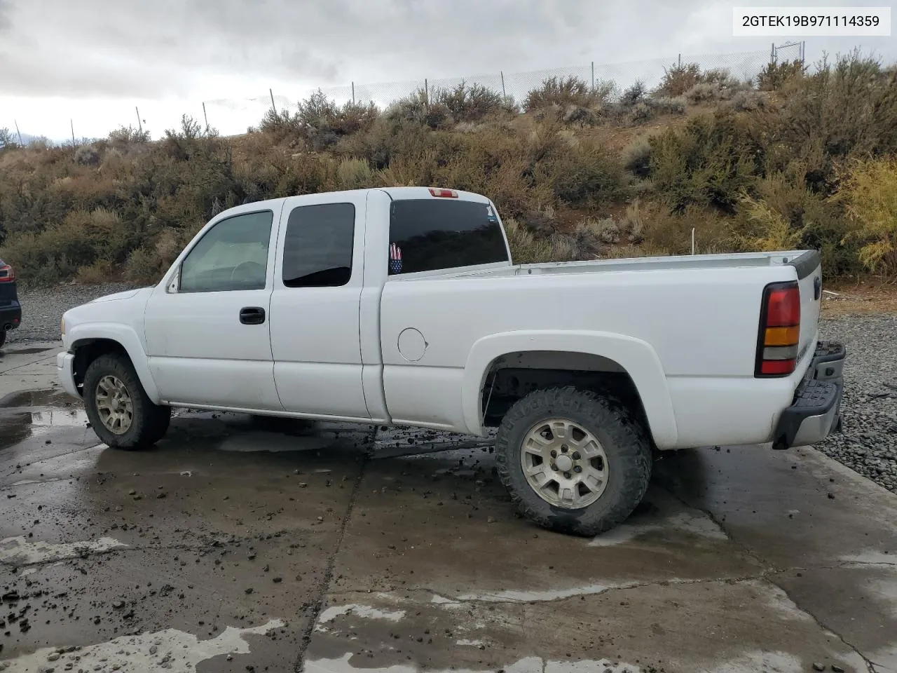 2007 GMC New Sierra K1500 Classic VIN: 2GTEK19B971114359 Lot: 76498024