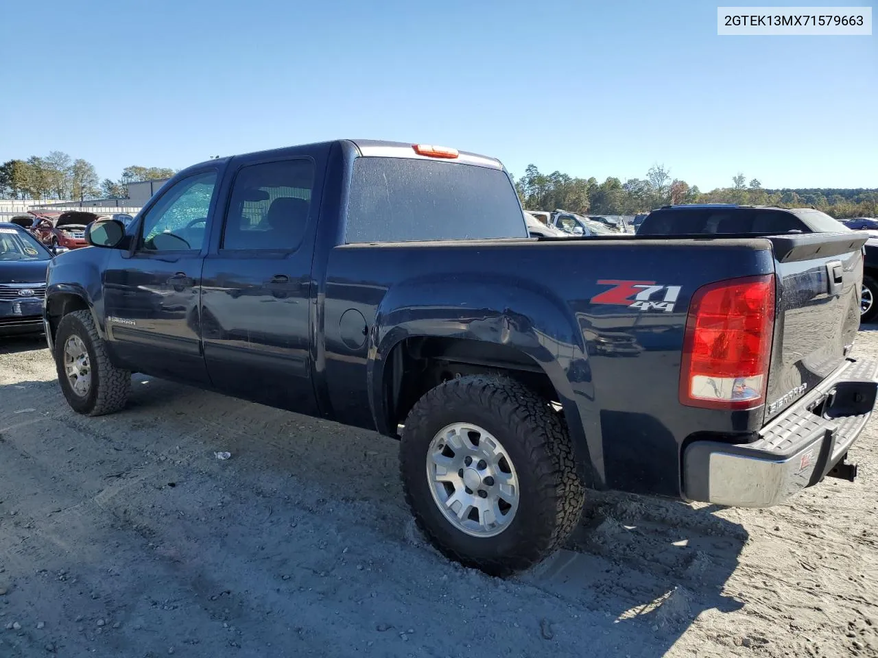 2007 GMC New Sierra K1500 VIN: 2GTEK13MX71579663 Lot: 76561184