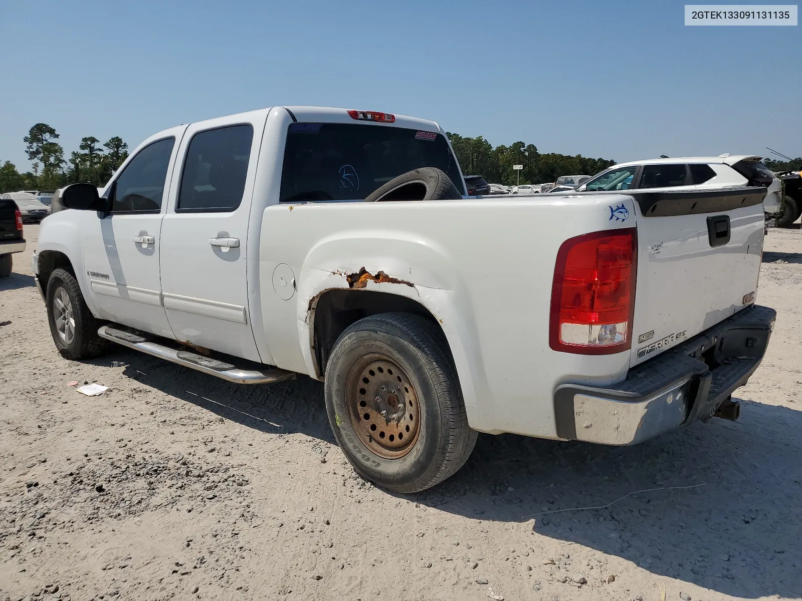 2009 GMC Sierra K1500 VIN: 2GTEK133091131135 Lot: 68353894