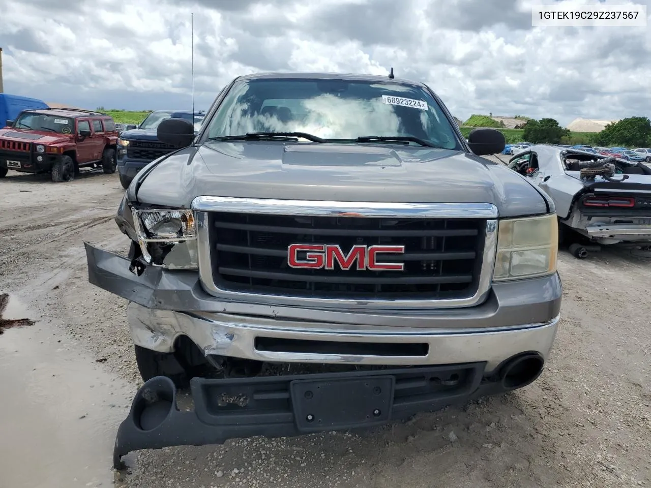 2009 GMC Sierra K1500 VIN: 1GTEK19C29Z237567 Lot: 68923224