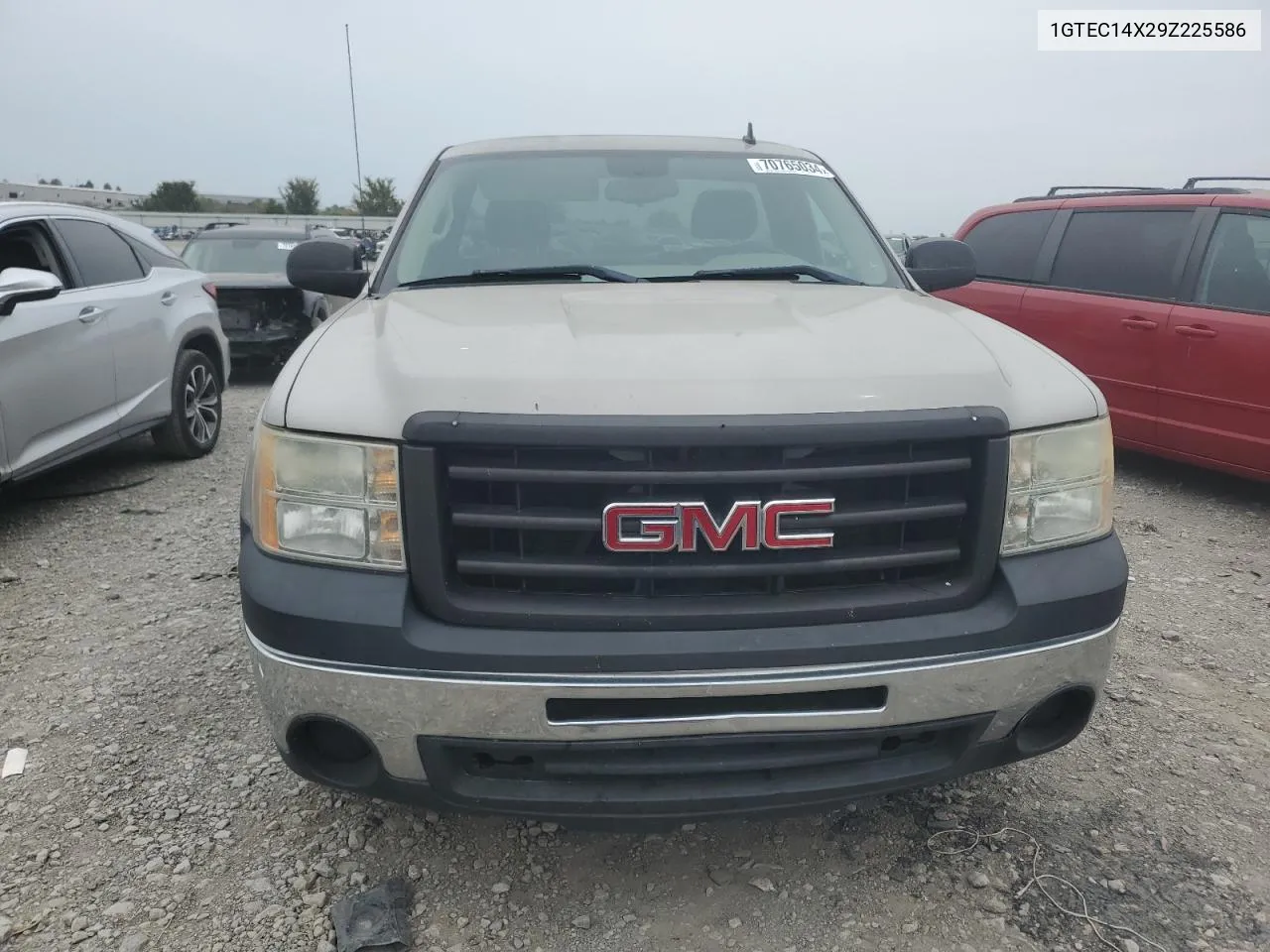 2009 GMC Sierra C1500 VIN: 1GTEC14X29Z225586 Lot: 70765034