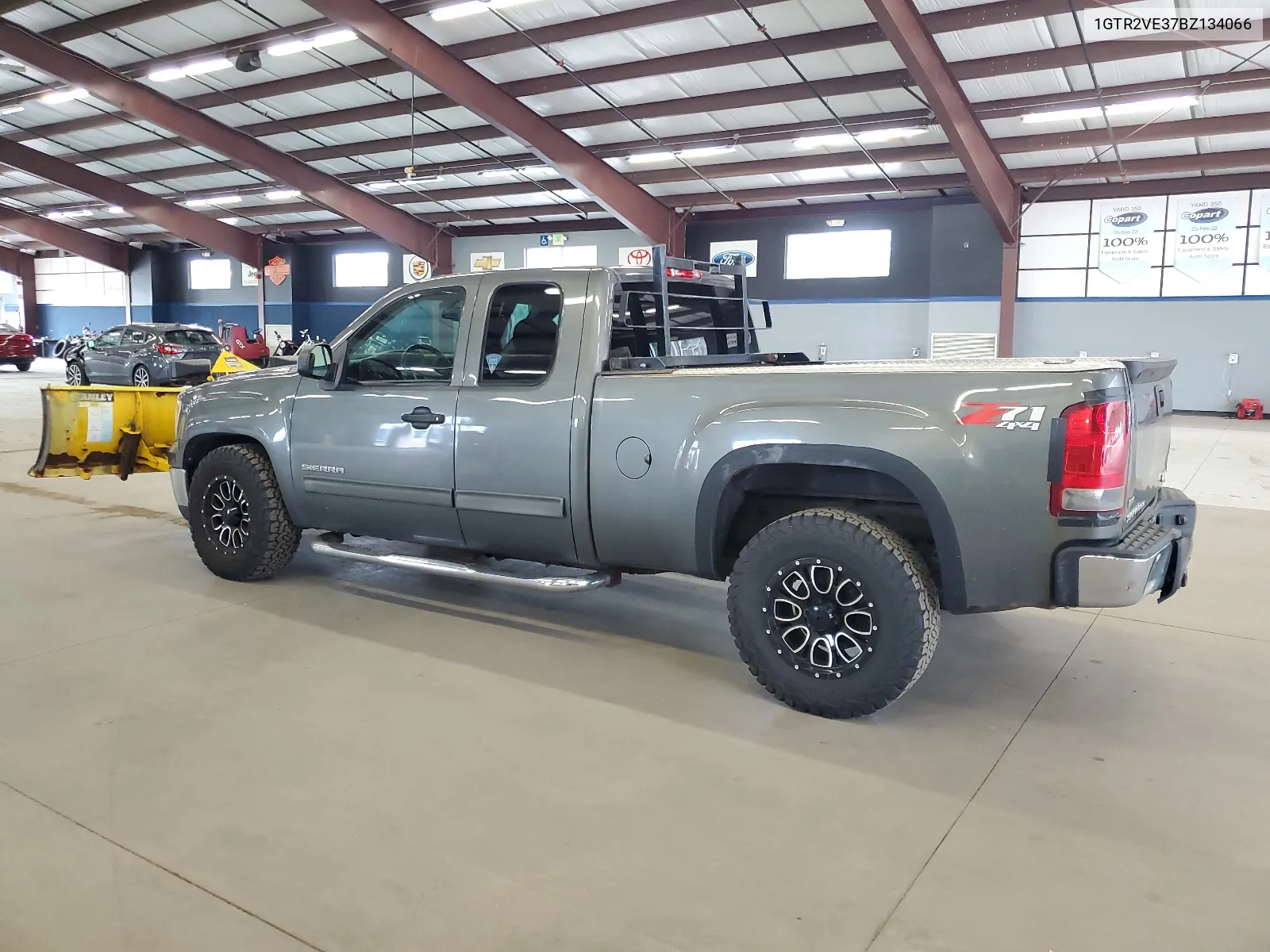 1GTR2VE37BZ134066 2011 GMC Sierra K1500 Sle