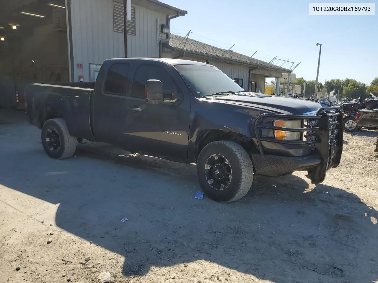 1GT220C80BZ169793 2011 GMC Sierra K2500 Sle