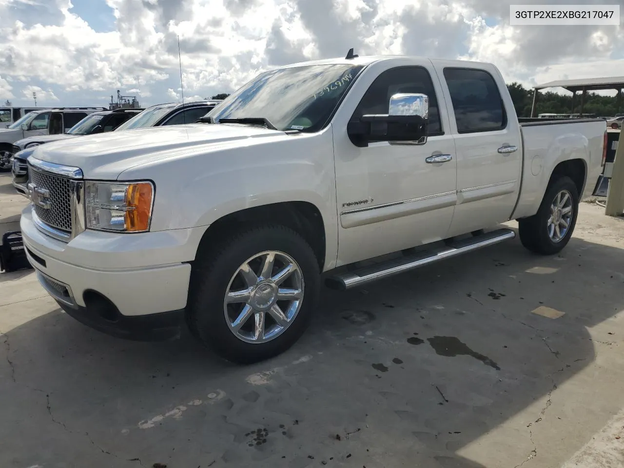 2011 GMC Sierra K1500 Denali VIN: 3GTP2XE2XBG217047 Lot: 73969144