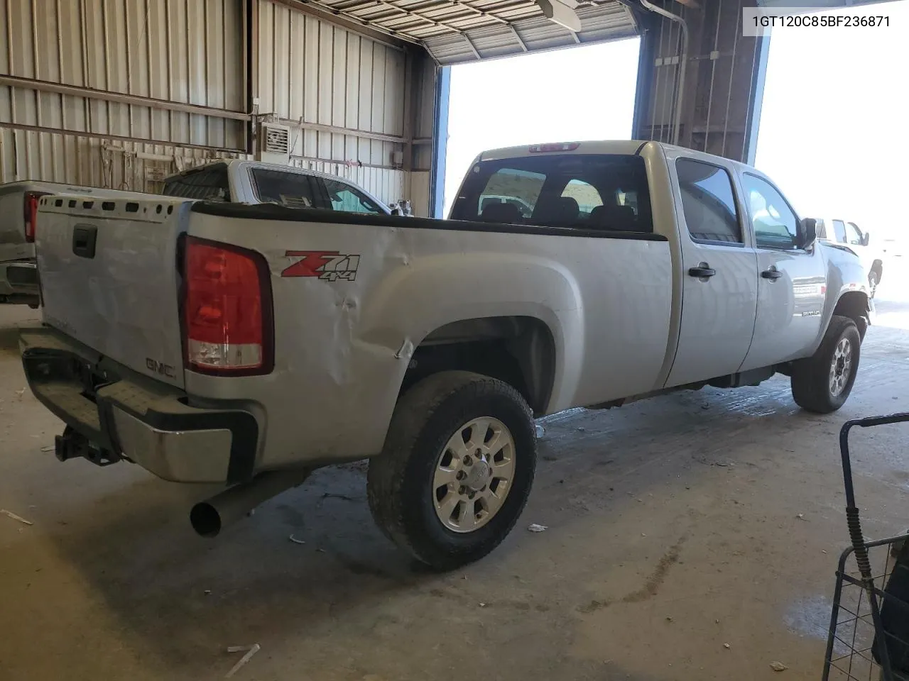 2011 GMC Sierra K2500 Sle VIN: 1GT120C85BF236871 Lot: 74908404