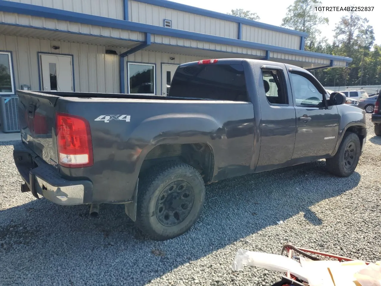 1GTR2TEA4BZ252837 2011 GMC Sierra K1500