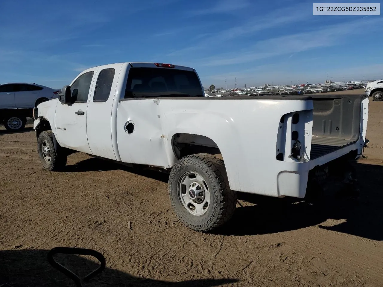 2013 GMC Sierra K2500 Heavy Duty VIN: 1GT22ZCG5DZ235852 Lot: 76835014