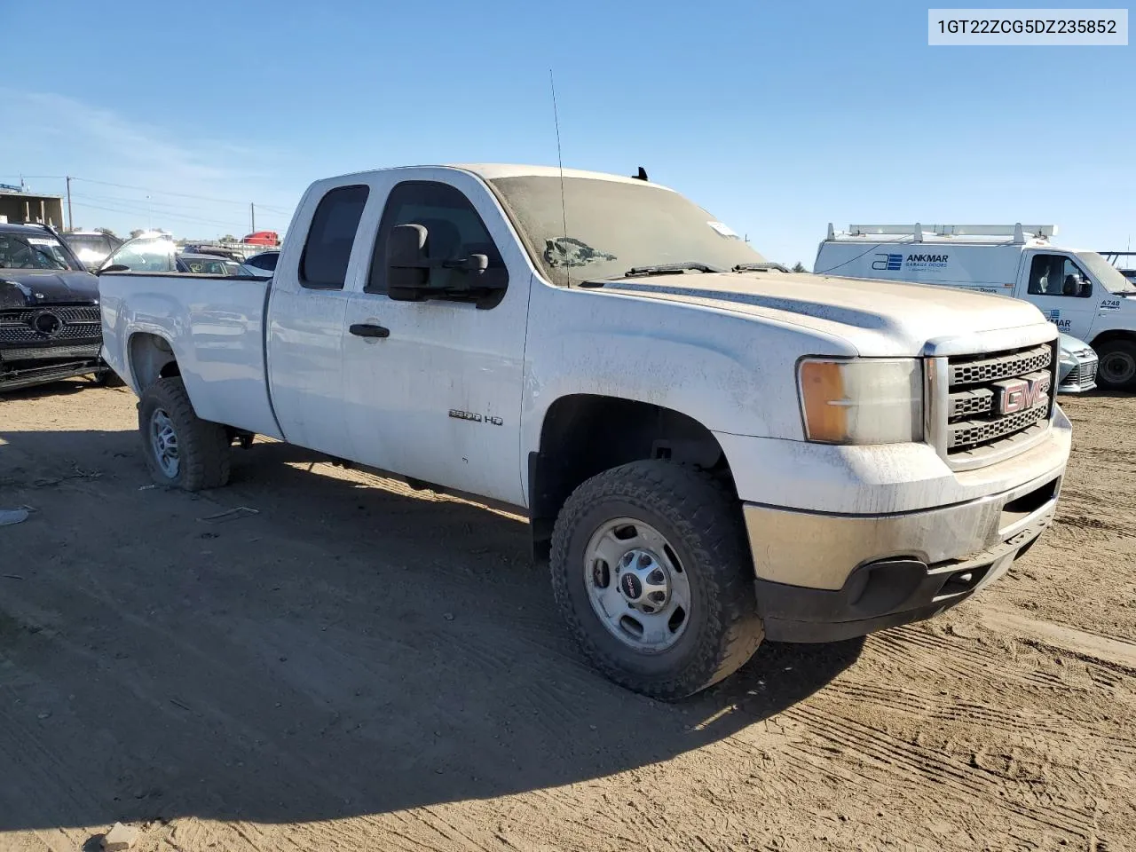 2013 GMC Sierra K2500 Heavy Duty VIN: 1GT22ZCG5DZ235852 Lot: 76835014