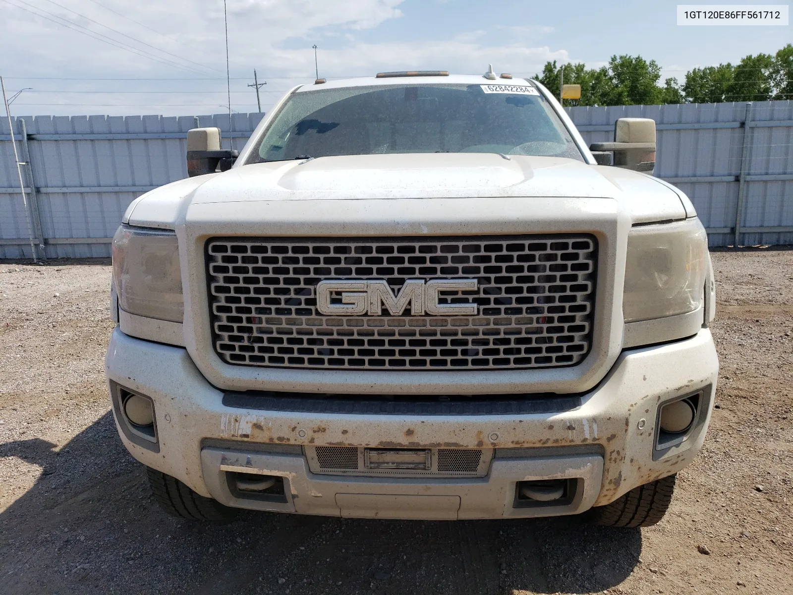 1GT120E86FF561712 2015 GMC Sierra K2500 Denali