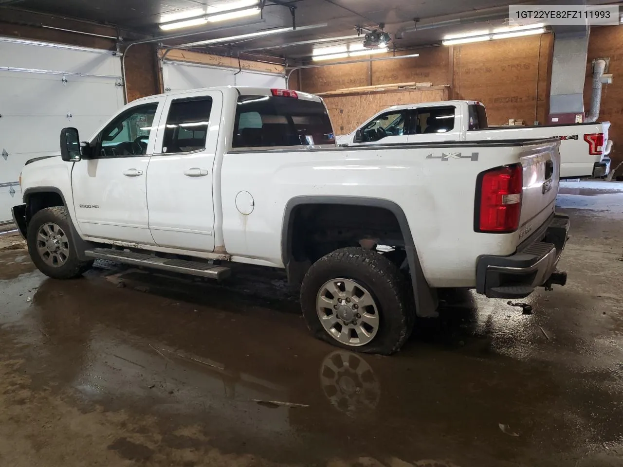 1GT22YE82FZ111993 2015 GMC Sierra K2500 Sle