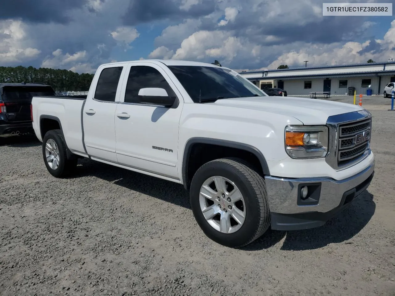 1GTR1UEC1FZ380582 2015 GMC Sierra C1500 Sle