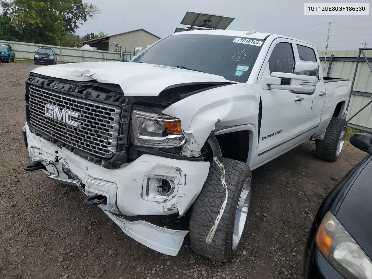 1GT12UE80GF186330 2016 GMC Sierra K2500 Denali