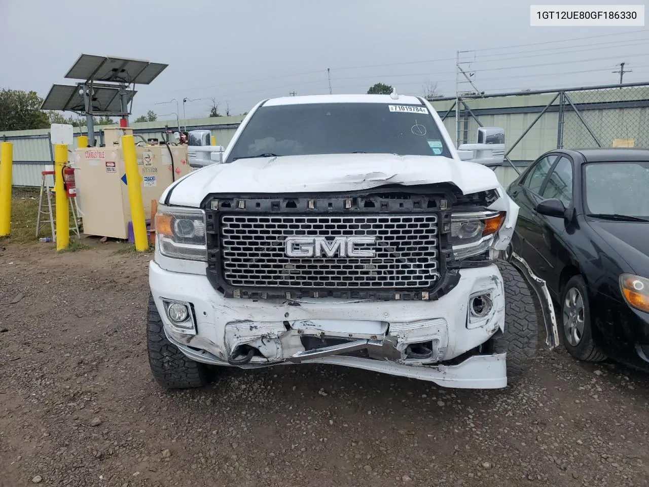 1GT12UE80GF186330 2016 GMC Sierra K2500 Denali