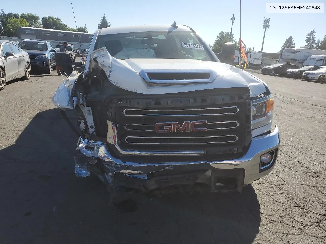 1GT12SEY6HF240848 2017 GMC Sierra K2500 Sle