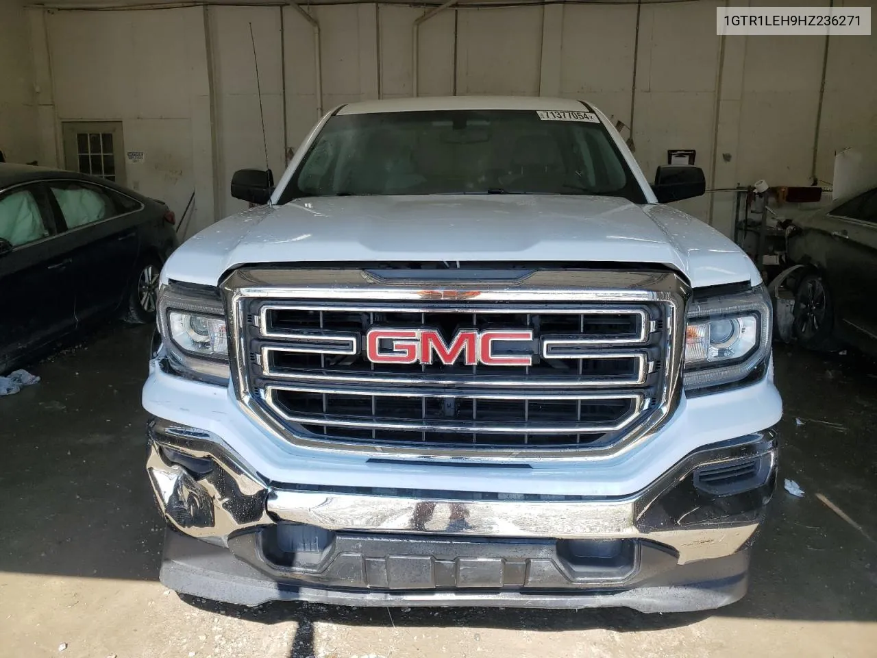 2017 GMC Sierra C1500 VIN: 1GTR1LEH9HZ236271 Lot: 71377054