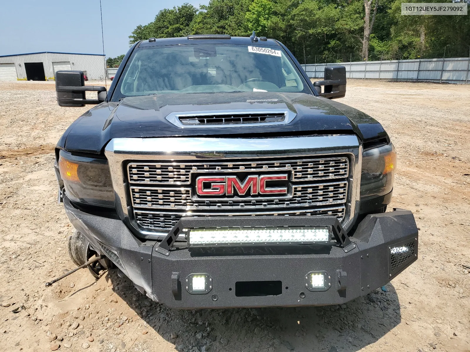 2018 GMC Sierra K2500 Denali VIN: 1GT12UEY5JF279092 Lot: 63050264