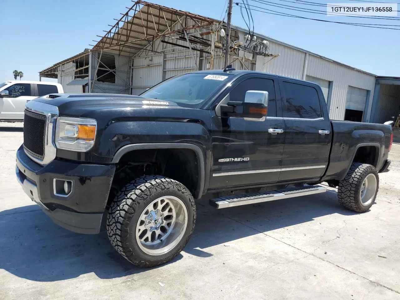 2018 GMC Sierra K2500 Denali VIN: 1GT12UEY1JF136558 Lot: 67680814