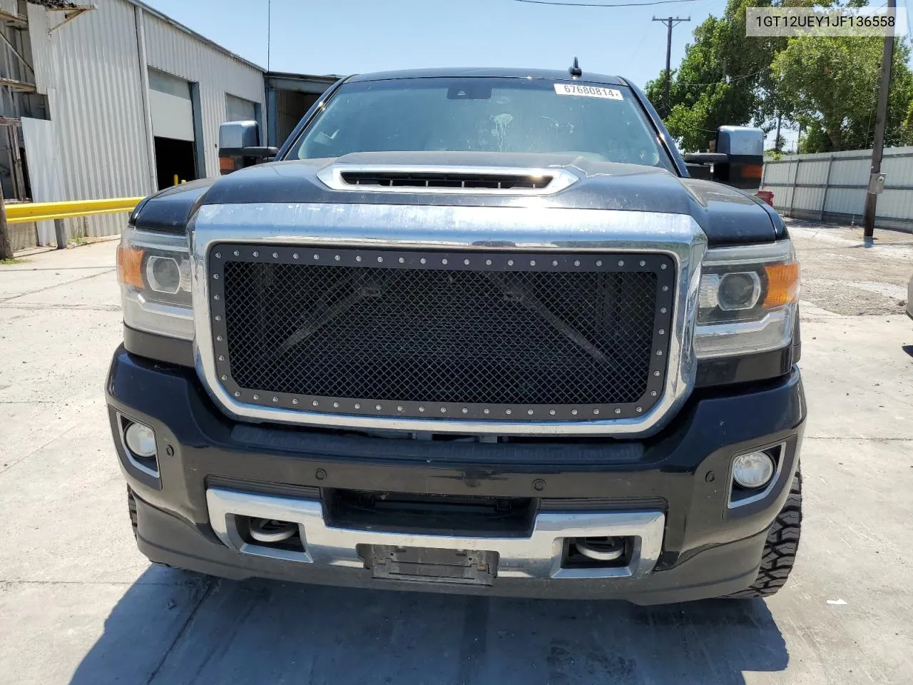 1GT12UEY1JF136558 2018 GMC Sierra K2500 Denali