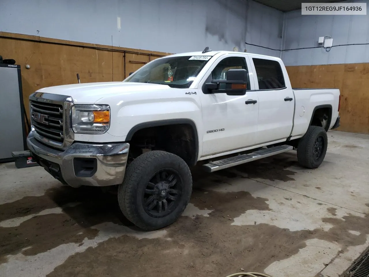 2018 GMC Sierra K2500 Heavy Duty VIN: 1GT12REG9JF164936 Lot: 70438794