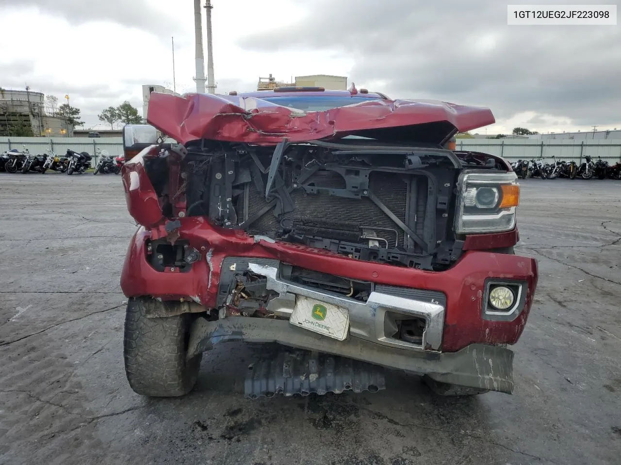 2018 GMC Sierra K2500 Denali VIN: 1GT12UEG2JF223098 Lot: 72853234