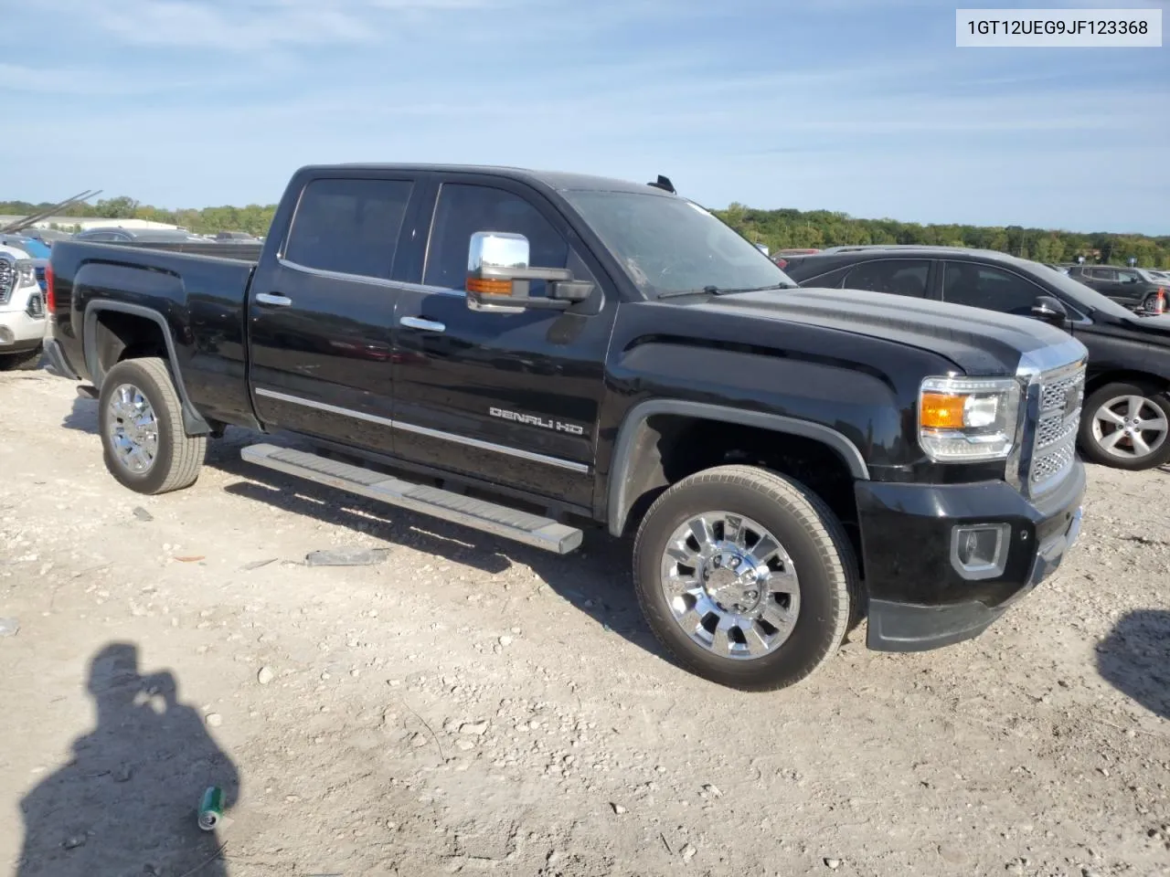 2018 GMC Sierra K2500 Denali VIN: 1GT12UEG9JF123368 Lot: 73710834