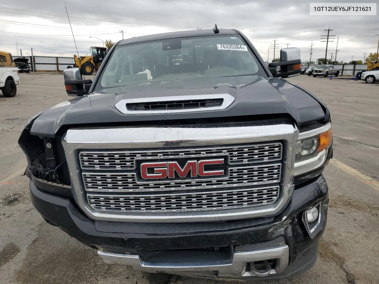 2018 GMC Sierra K2500 Denali VIN: 1GT12UEY6JF121621 Lot: 76335364