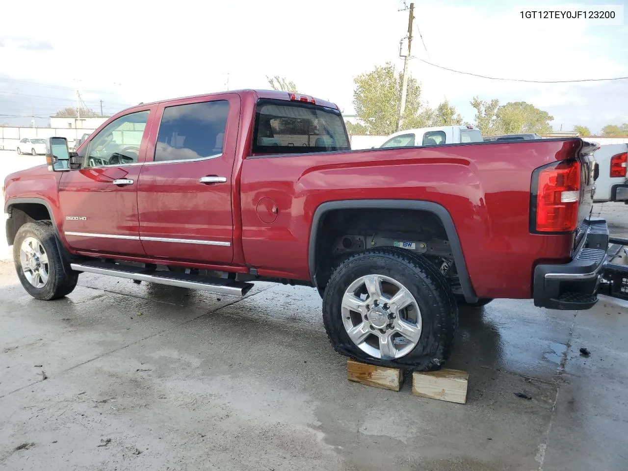 2018 GMC Sierra K2500 Slt VIN: 1GT12TEY0JF123200 Lot: 80458064