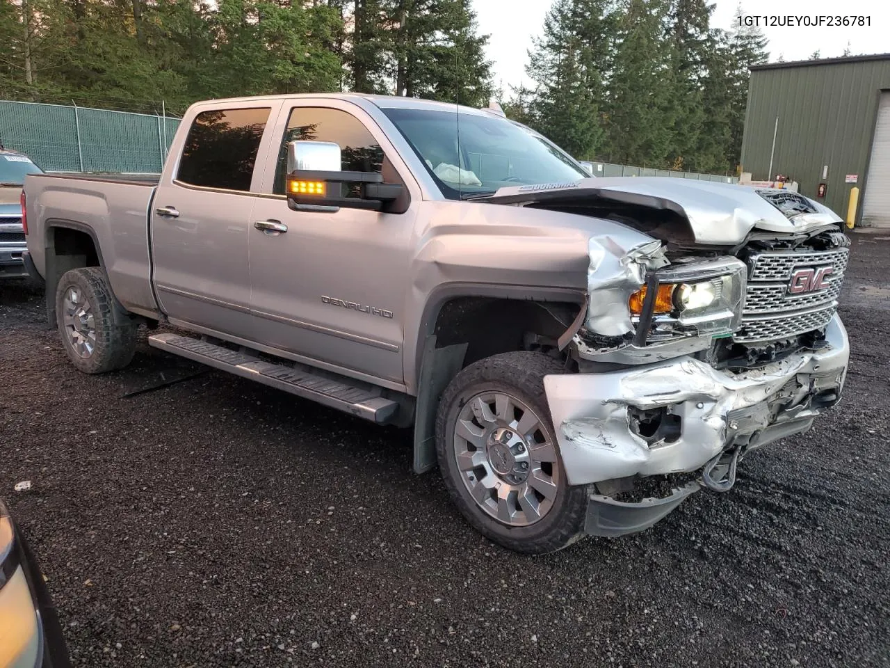 2018 GMC Sierra K2500 Denali VIN: 1GT12UEY0JF236781 Lot: 81812514