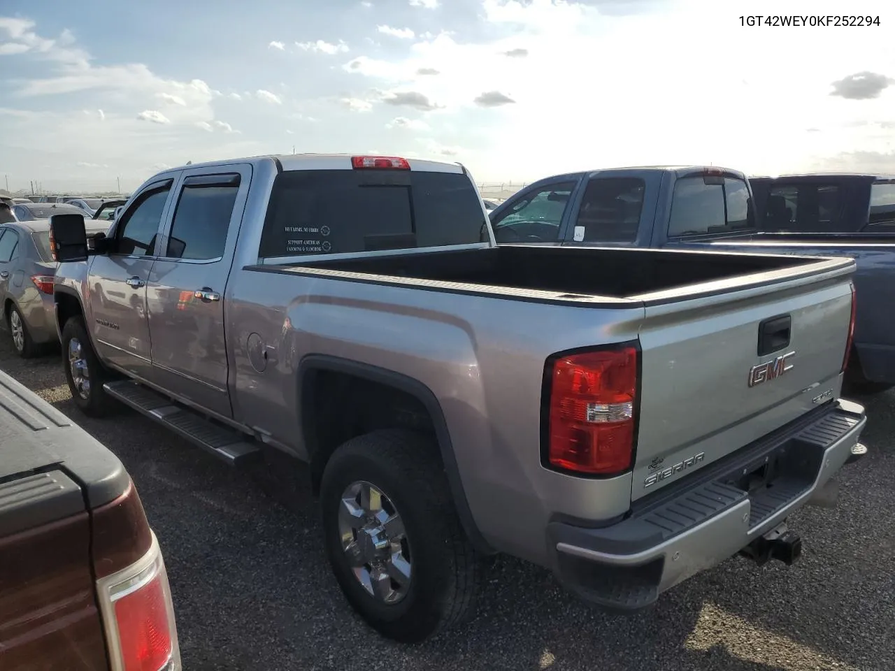 1GT42WEY0KF252294 2019 GMC Sierra K3500 Denali