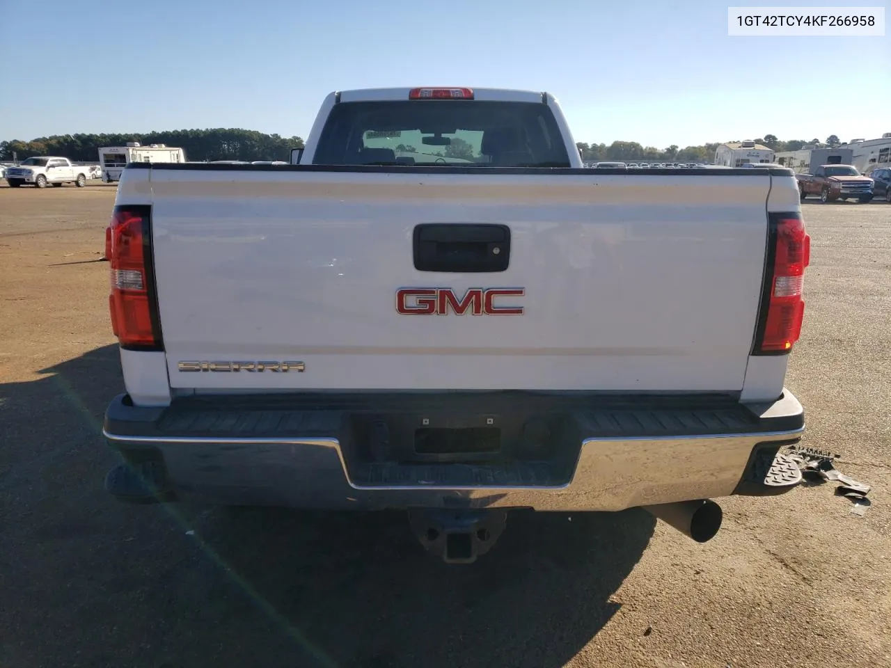 1GT42TCY4KF266958 2019 GMC Sierra K3500