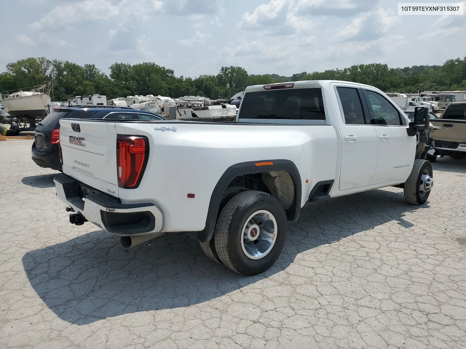 1GT59TEYXNF315307 2022 GMC Sierra K3500 Sle