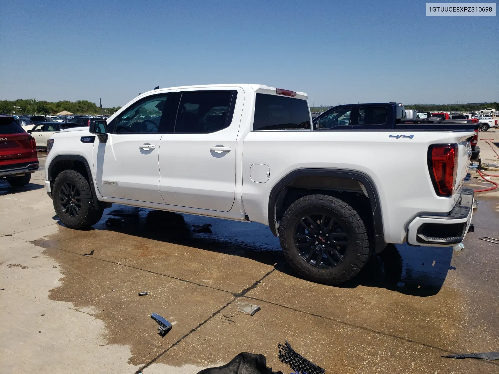 1GTUUCE8XPZ310698 2023 GMC Sierra K1500 Elevation