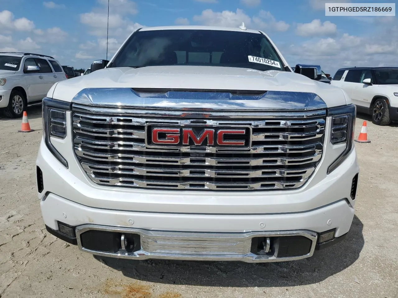 2024 GMC Sierra C1500 Denali VIN: 1GTPHGED5RZ186669 Lot: 74010254