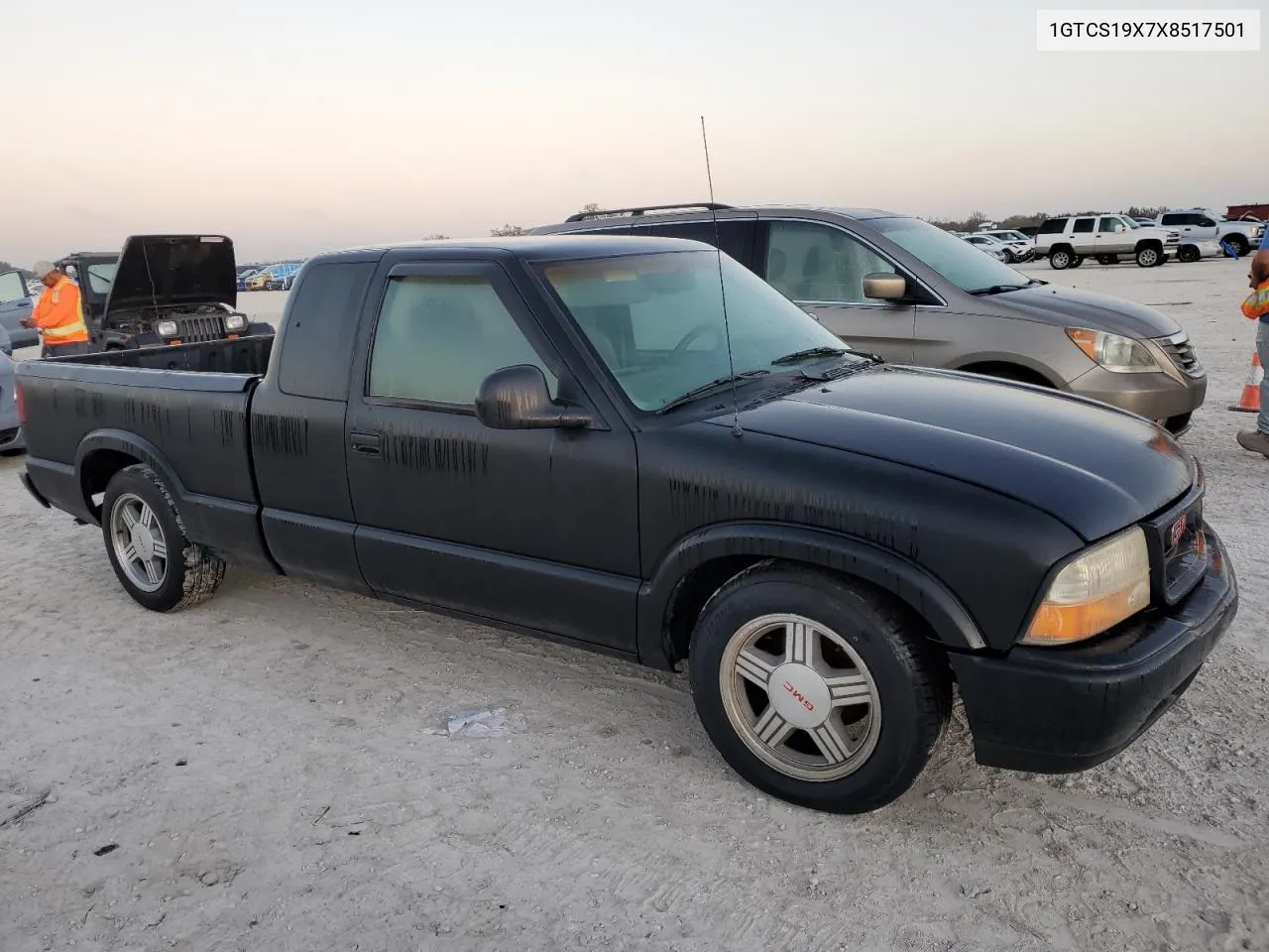 1999 GMC Sonoma VIN: 1GTCS19X7X8517501 Lot: 77200074