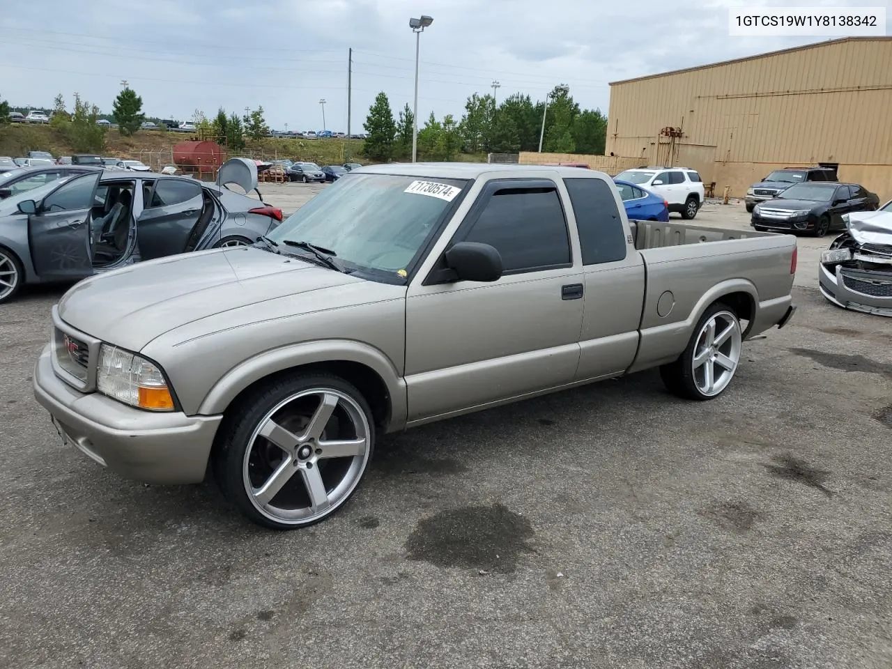 2000 GMC Sonoma VIN: 1GTCS19W1Y8138342 Lot: 71730574