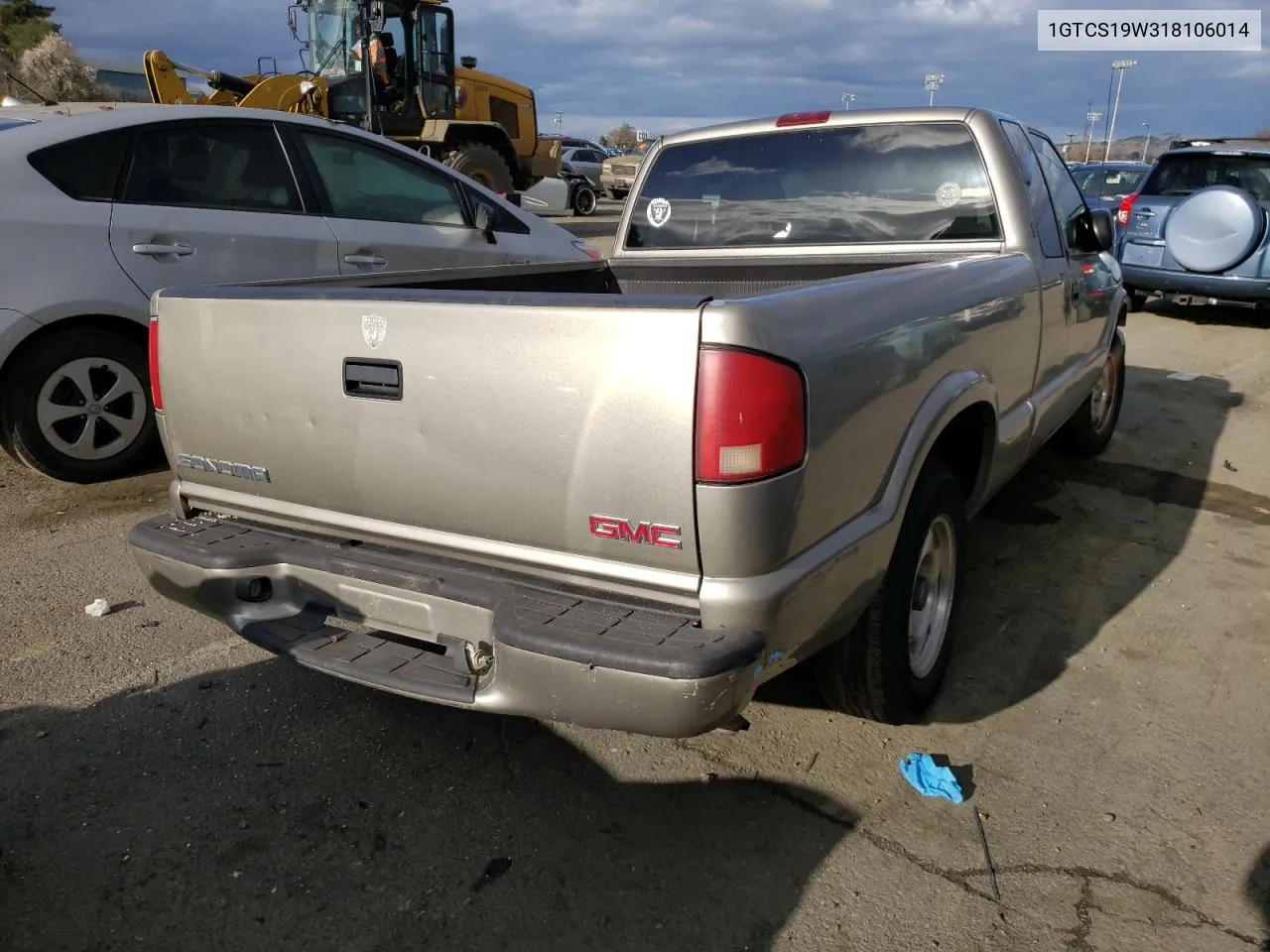 2001 GMC Sonoma VIN: 1GTCS19W318106014 Lot: 42437444