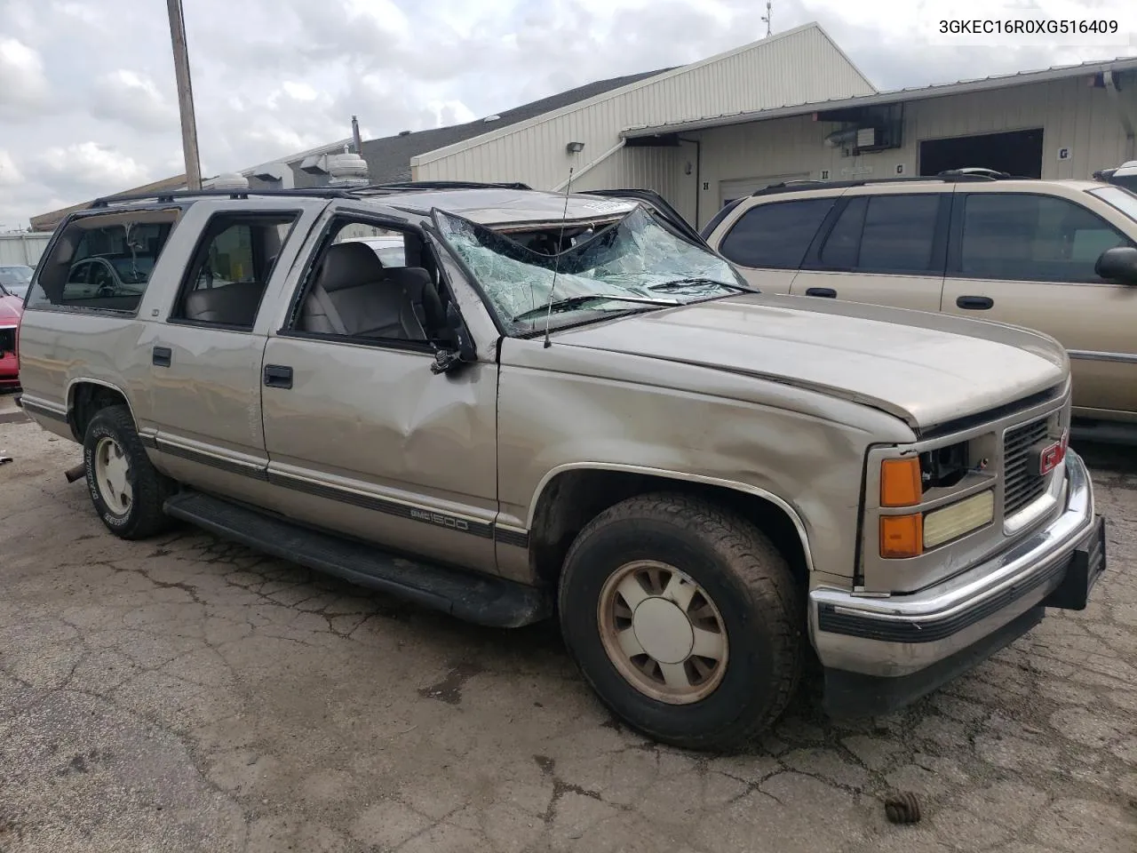 1999 GMC Suburban C1500 VIN: 3GKEC16R0XG516409 Lot: 71573884