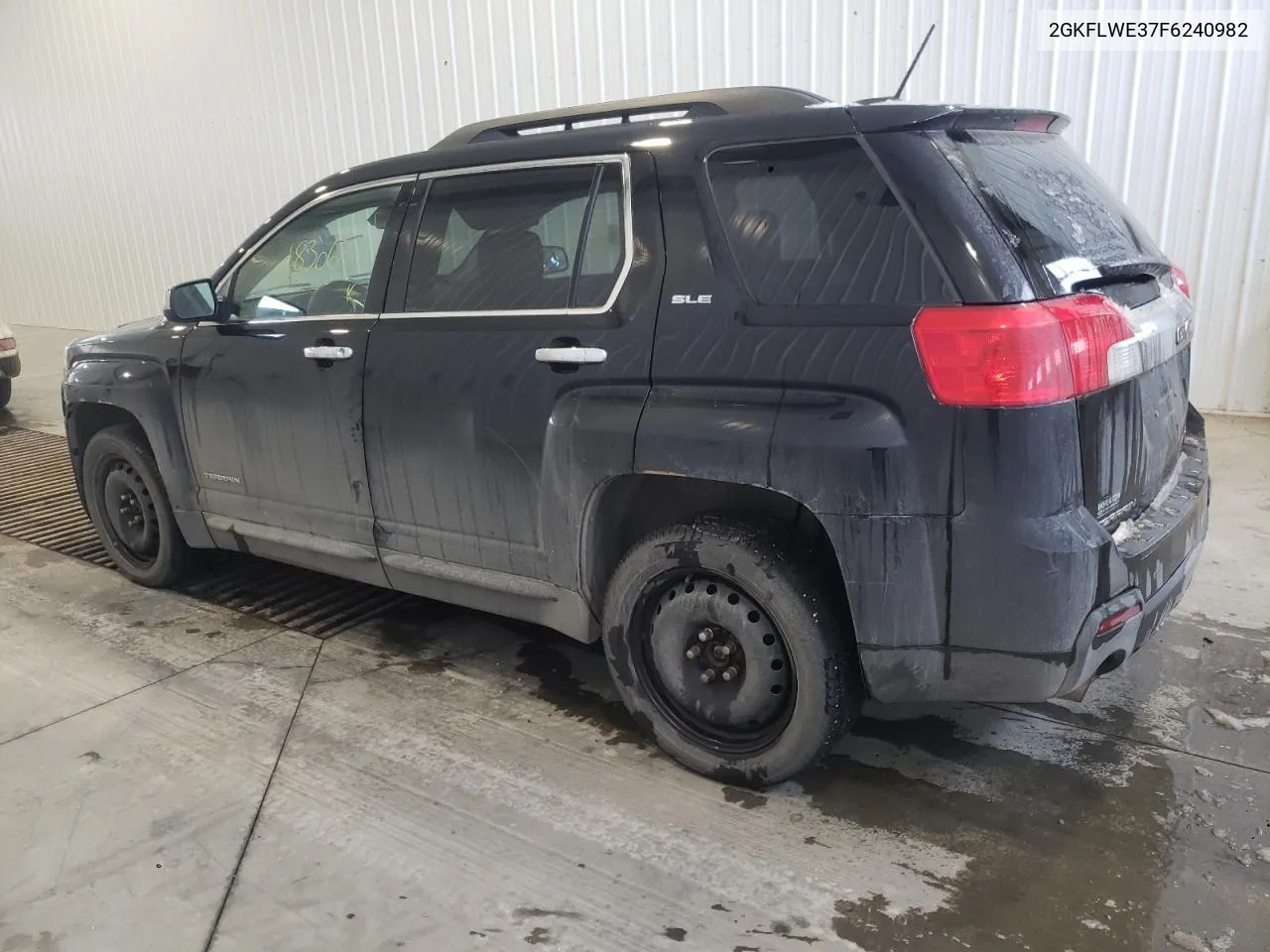 2GKFLWE37F6240982 2015 GMC Terrain Sle