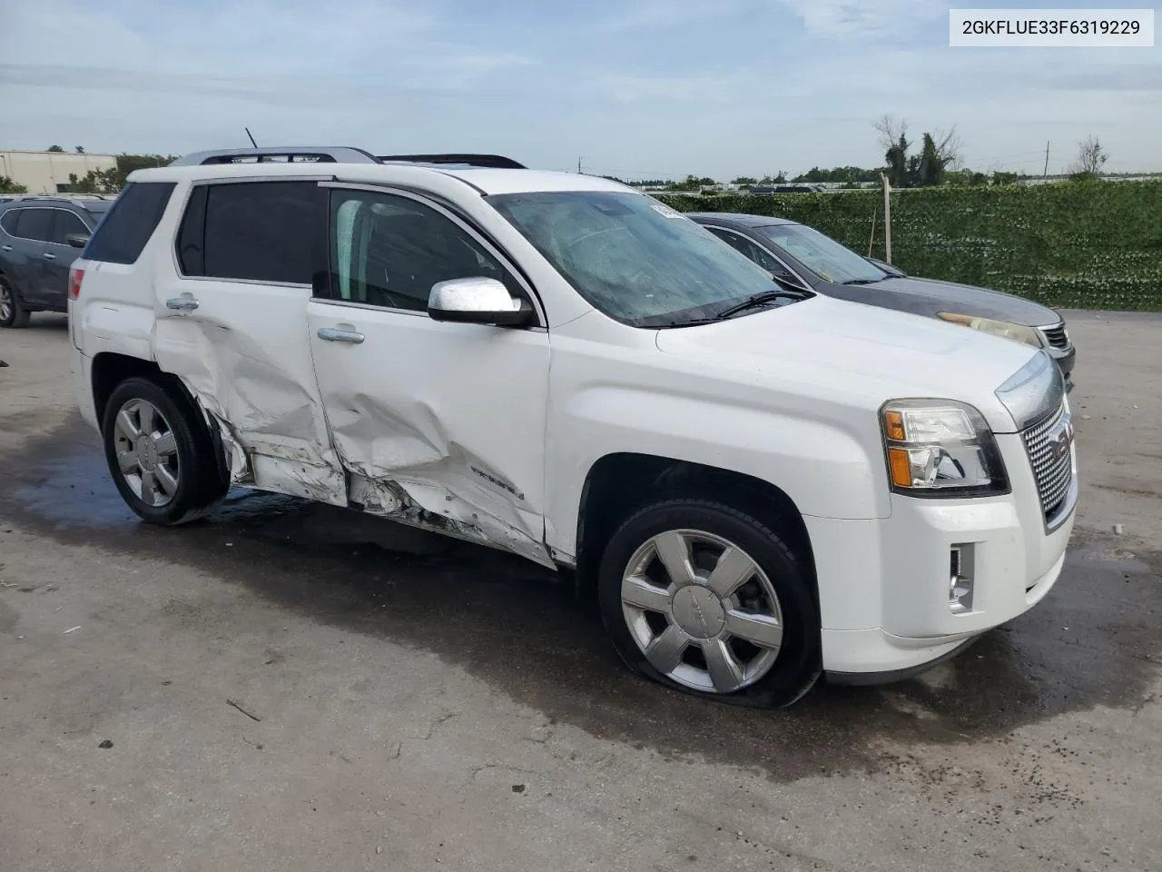 2015 GMC Terrain Denali VIN: 2GKFLUE33F6319229 Lot: 64041424