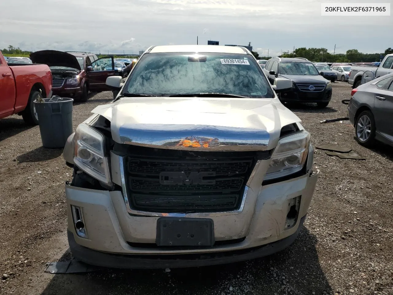 2GKFLVEK2F6371965 2015 GMC Terrain Sle