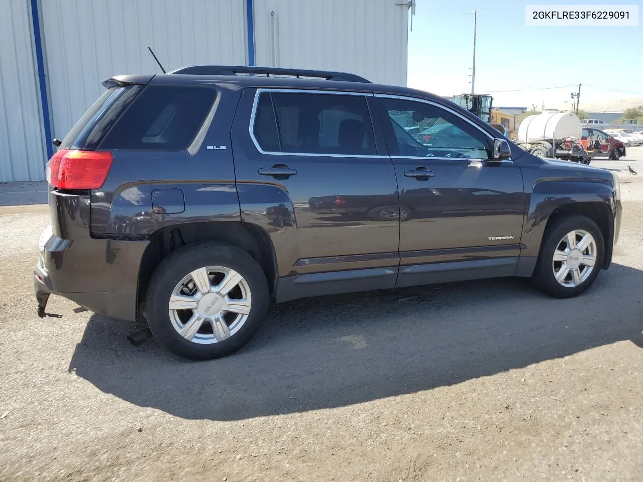 2GKFLRE33F6229091 2015 GMC Terrain Sle