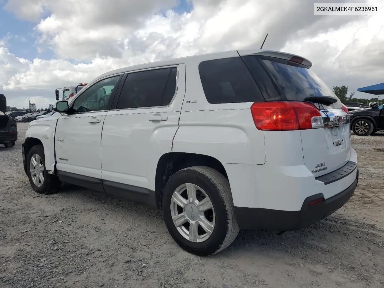 2GKALMEK4F6236961 2015 GMC Terrain Sle