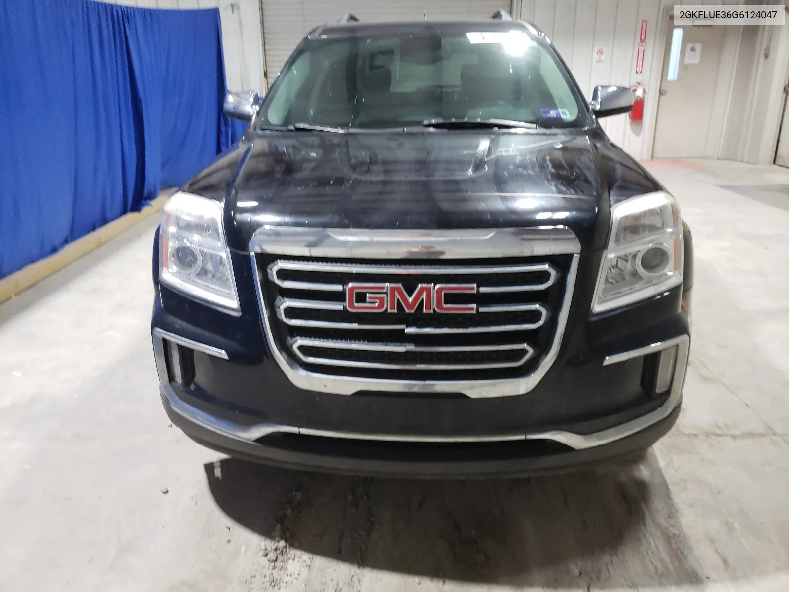 2GKFLUE36G6124047 2016 GMC Terrain Slt