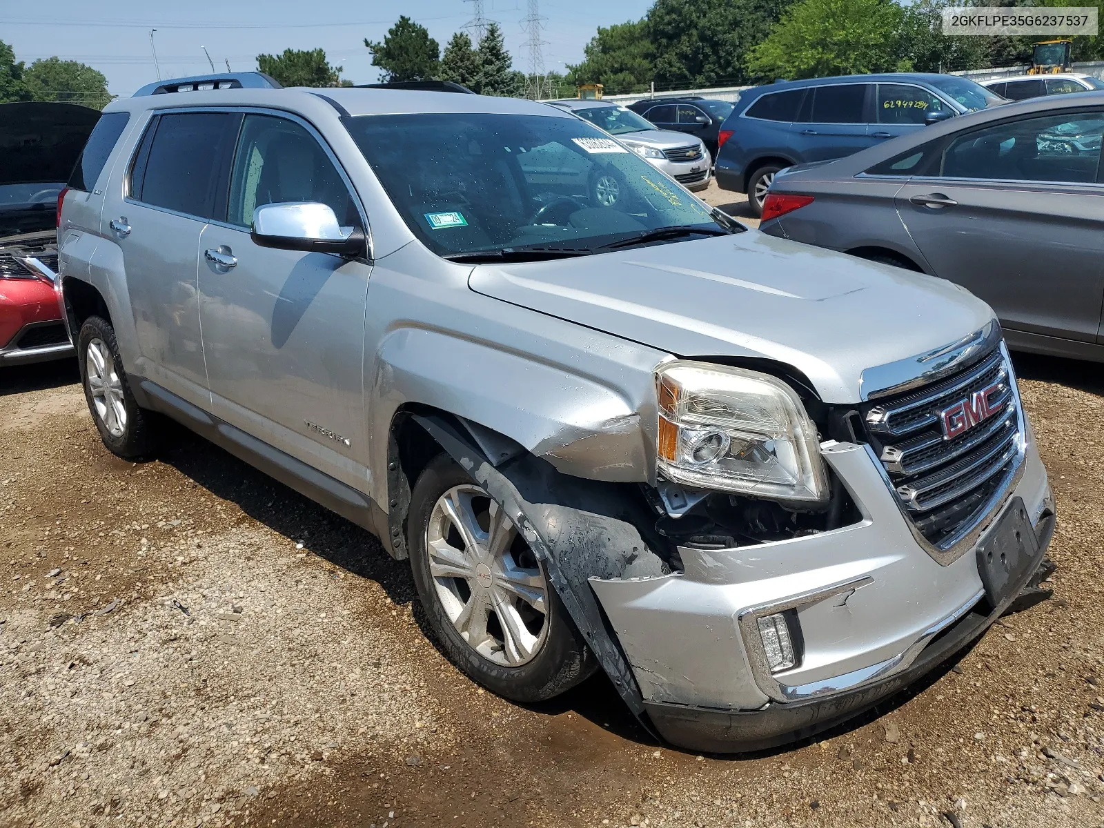 2GKFLPE35G6237537 2016 GMC Terrain Slt