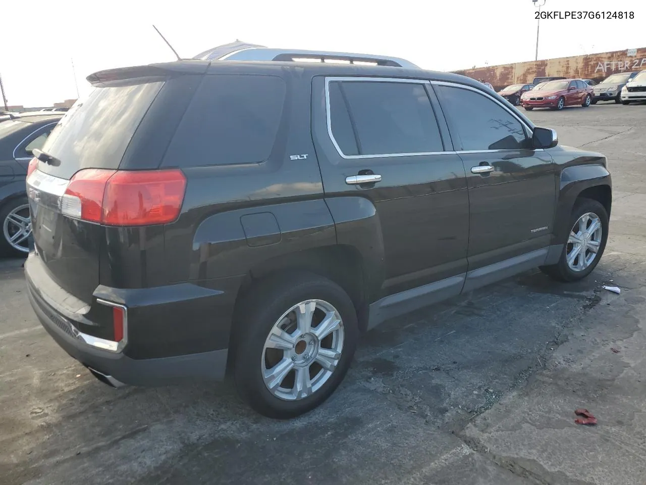 2GKFLPE37G6124818 2016 GMC Terrain Slt