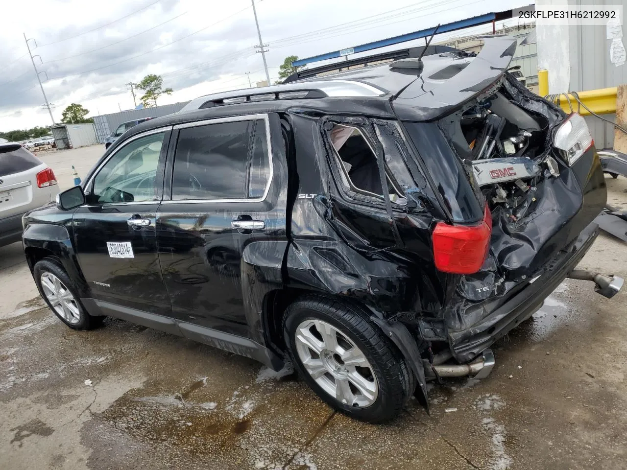 2GKFLPE31H6212992 2017 GMC Terrain Slt